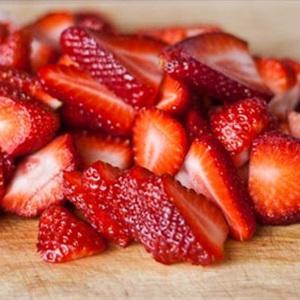 Cách làm pudding dâu tây