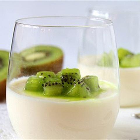Cách làm pudding kem tươi sốt kiwi