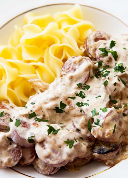 Pudding sữa chua dâu tây mềm mịn, ngọt ngào, béo ngậy cực ngon