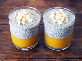 Pudding xoài hạt chia