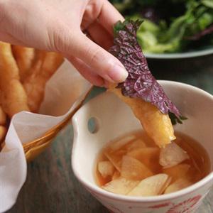 Cách làm quẩy chiên giòn