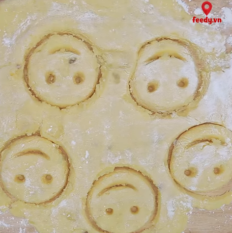 Ra tay làm ngay bánh tráng nướng phô mai ú ụ nhân, nhìn no mắt cực nhanh bằng chảo