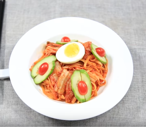 Rảnh rỗi làm bánh tôm khoai lang giòn rụm, nóng hổi đãi cả nhà ăn chơi