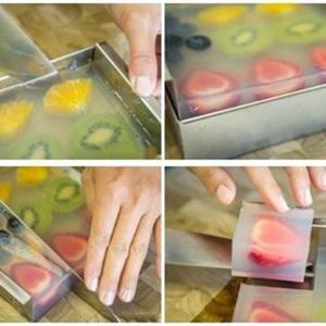 Cách làm rau câu bọc trái cây