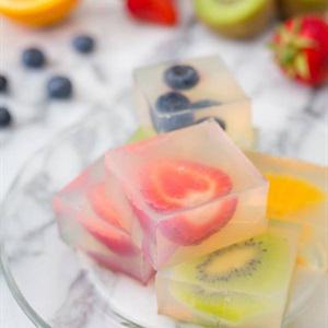 Cách làm rau câu bọc trái cây