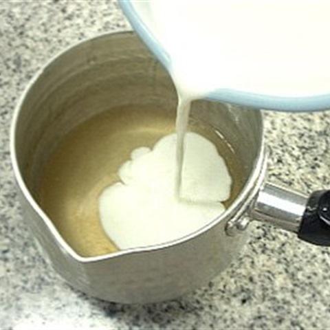 Cách làm rau câu hoa quả hình trái tim