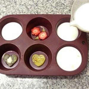 Cách làm rau câu hoa quả hình trái tim