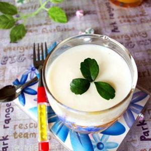 Cách làm rau câu sữa bí đỏ