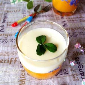 Cách làm rau câu sữa bí đỏ