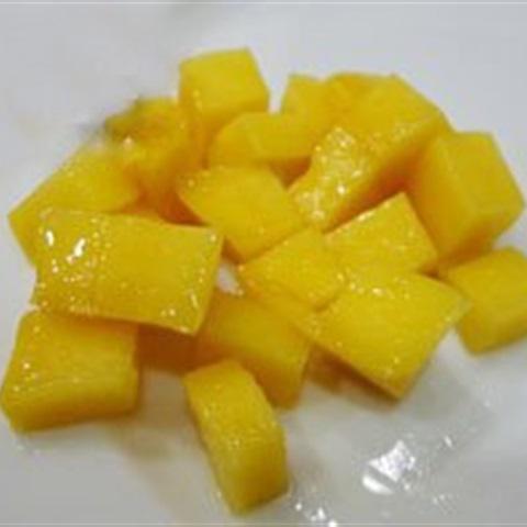 Cách làm rau câu sữa nhân xoài