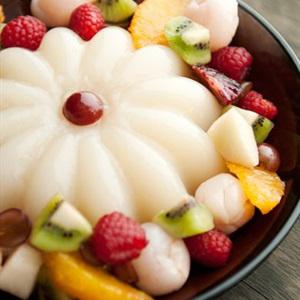 Cách làm rau câu sữa trái cây