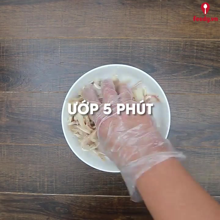 Rau chân vịt trộn thịt cua ngon khó cưỡng