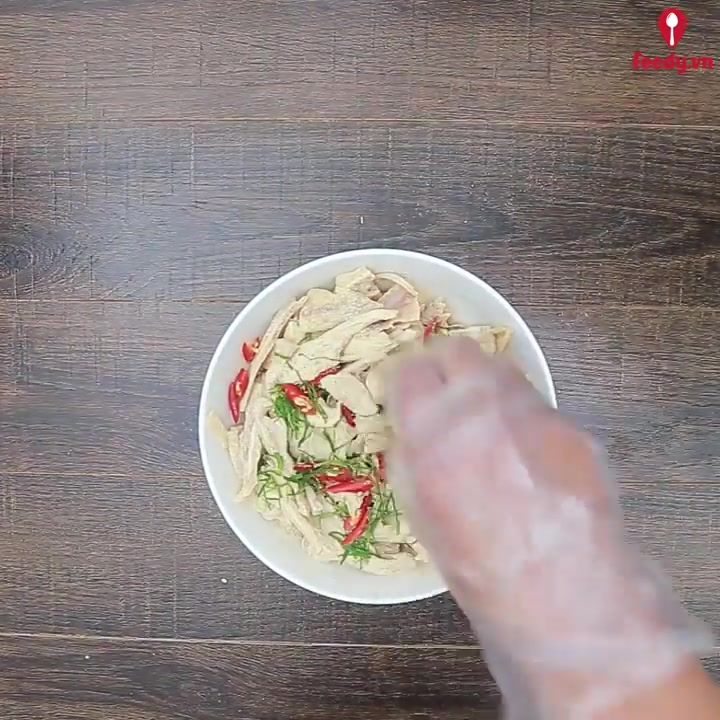 Rau chân vịt trộn thịt cua ngon khó cưỡng