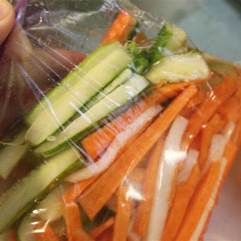 Cách làm rau củ muối chua ngọt