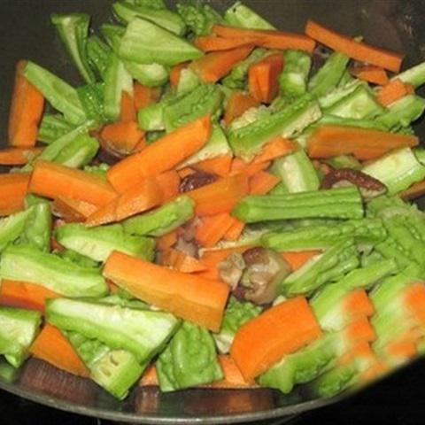 Cách làm rau củ xào đậu hũ chay