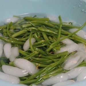 Cách làm rau muống ngâm chua ngọt