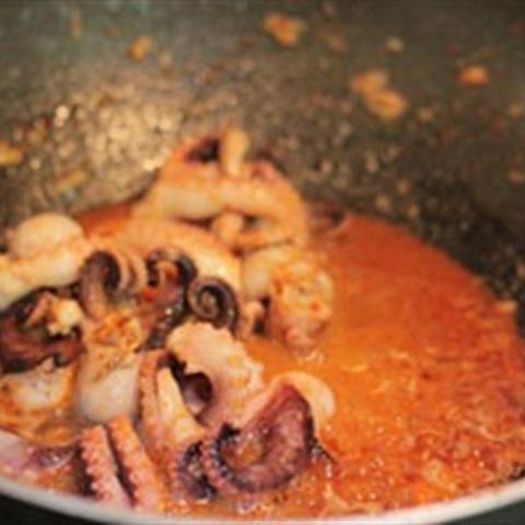 Cách làm rau muống xào bạch tuộc