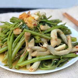 Cách làm rau muống xào ốc móng tay