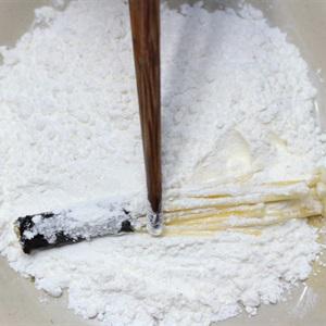 Cách làm rong biển cuộn nấm kim châm