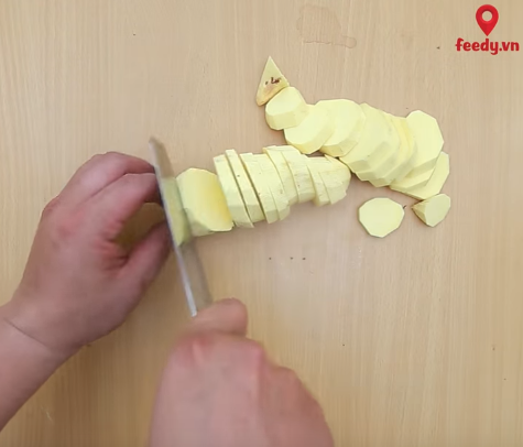 "Rớt nước miếng" với món caramen hoa quả vừa thanh mát lại còn đẹp da