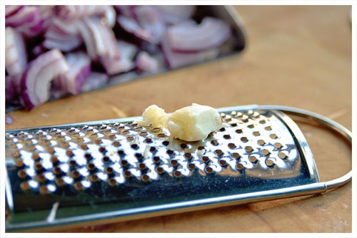 Rực rỡ sắc màu với món bún trộn thập cẩm tươi ngon, hấp dẫn