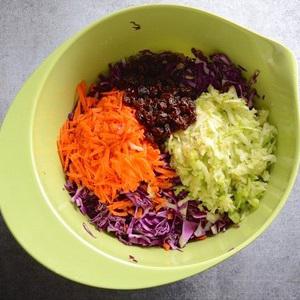 Cách làm sa lát bắp cải