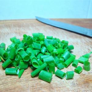 Cách làm salad trộn bánh mì gà