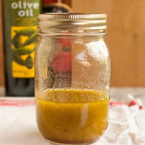 Cách làm salad bánh mì