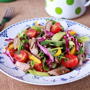 Cách làm salad bò áp chảo