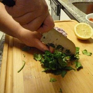 Cách làm salad bơ cà chua