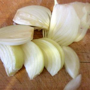 Cách làm salad bò khoai tây chiên