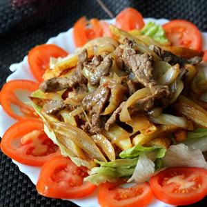 Cách làm salad bò khoai tây chiên