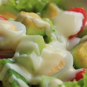 Cách làm salad bơ trứng