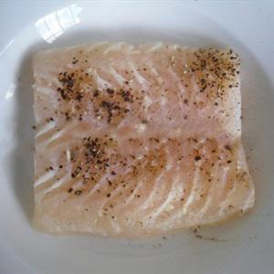 Cách làm salad cá basa xông khói trà tươi