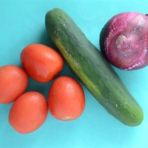 Cách làm salad cà chua