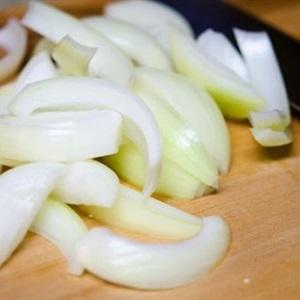 Cách làm salad cà chua hành tây