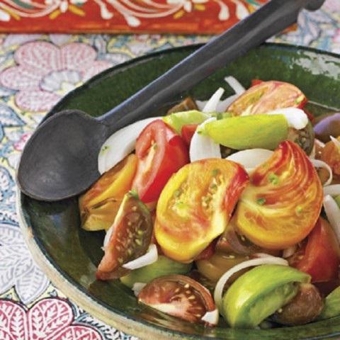 Cách làm salad cà chua hành tây