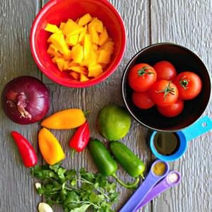 Cách làm salad cà chua xoài