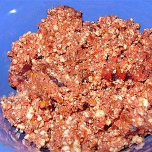 Cách làm salad cà chua với thịt bò khô