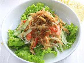 Salad cá cơm