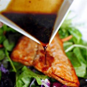 Cách làm salad cá hồi sốt cam