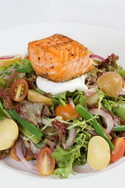 Salad cá hồi