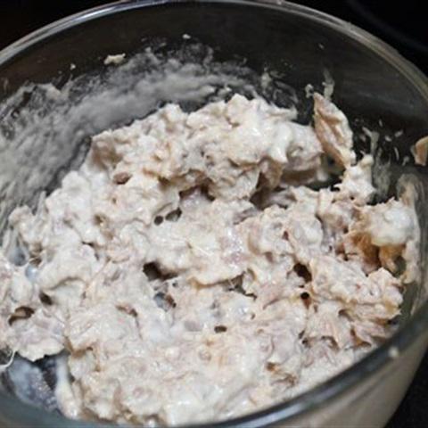 Cách làm salad cá ngừ