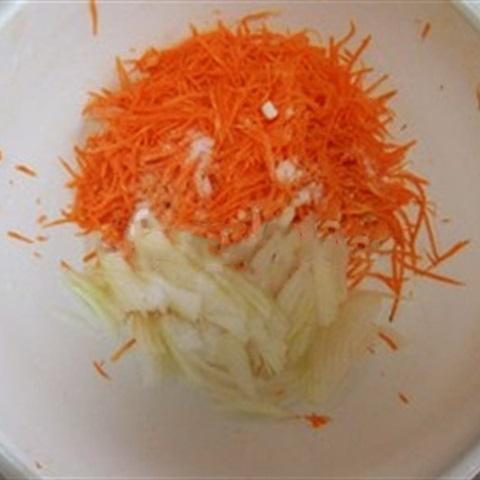 Cách làm salad cá ngừ bơ cà rốt