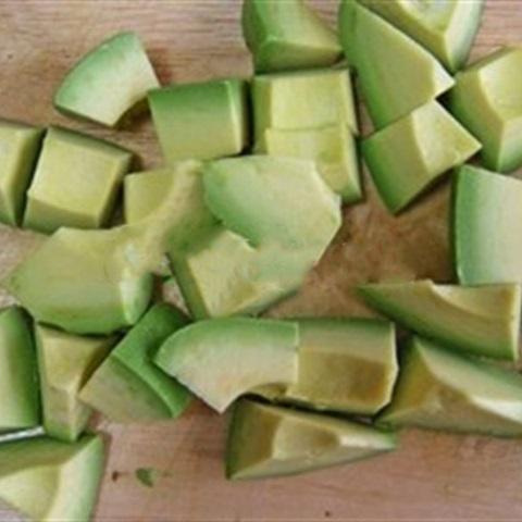 Cách làm salad cá ngừ bơ cà rốt