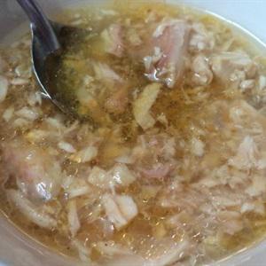 Cách làm salad cá ngừ trộn