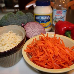 Cách làm salad cà rốt bông cải xanh