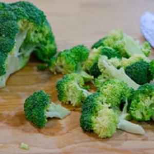 Cách làm salad cà rốt bông cải xanh