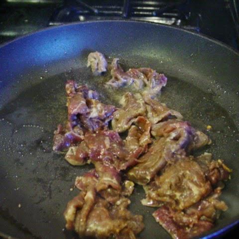 Cách làm salad cần tây trộn thịt bò