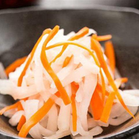 Cách làm salad củ cải cà rốt